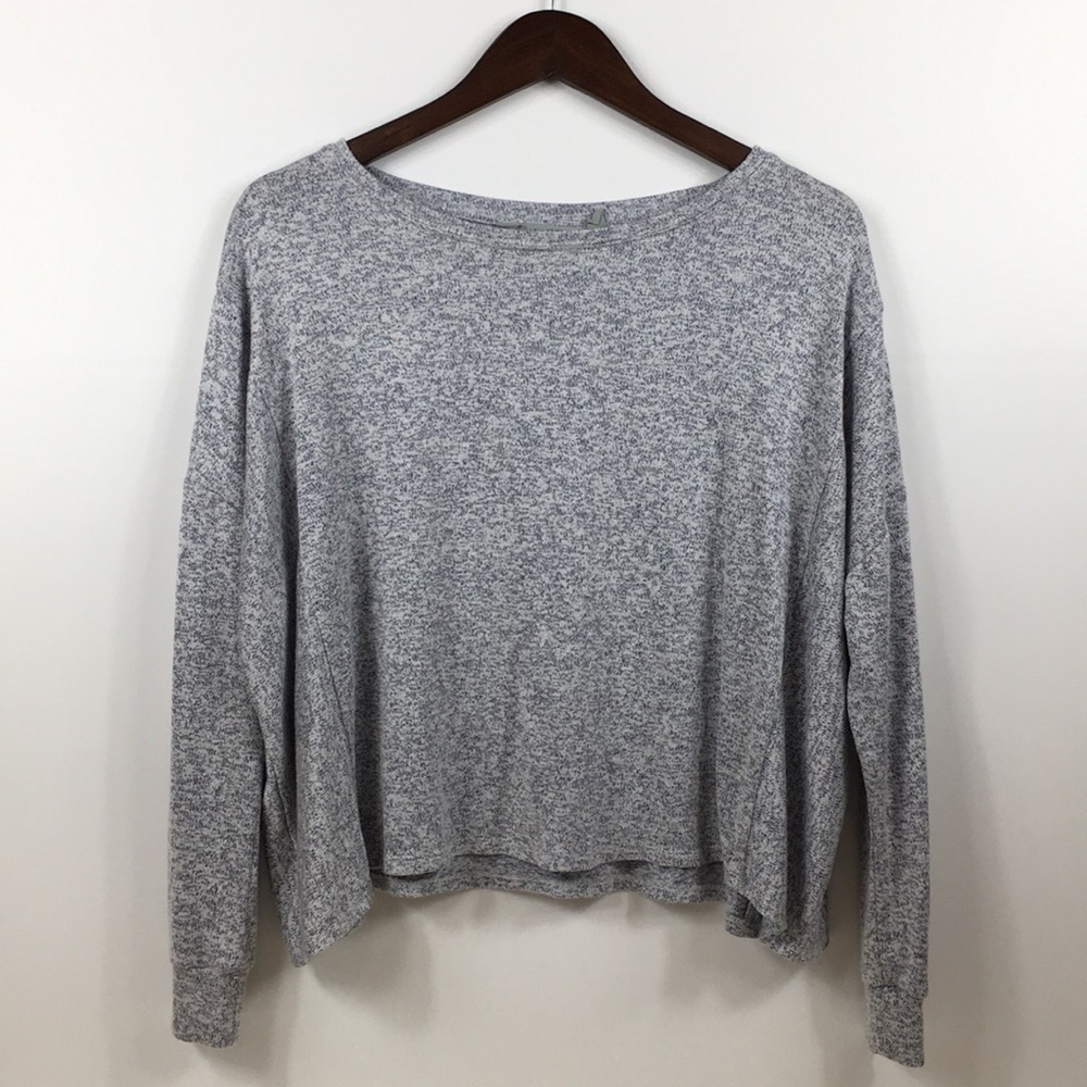 Athleta heather blue long sleeve w/slight crop xs